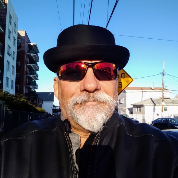 Meet your Posher, Michael - Picture 2 of 2